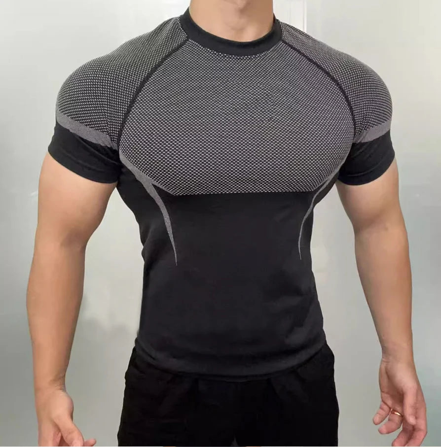 Men's sports T-shirt short-sleeved fitness wear, suitable for running and gym training [European/American sizes]