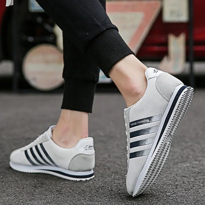 Men's Running Shoes Summer Breathable Non-slip Sports Shoes Outdoor Male Lightweight Sneakers Men Comfortable Athletic Footwear