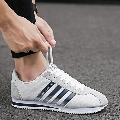 Men's Running Shoes Summer Breathable Non-slip Sports Shoes Outdoor Male Lightweight Sneakers Men Comfortable Athletic Footwear